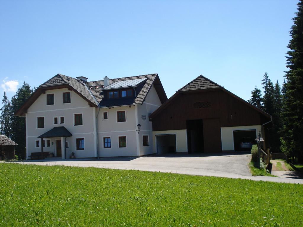Apartment Maxgut